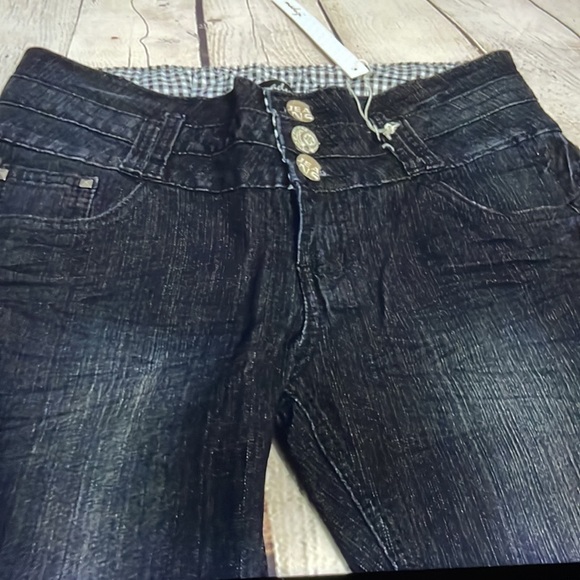 🆕Last one 🔥Super cute jeans 💕💕👖 New ! Maduzi Dark wash so cute - Picture 2 of 7